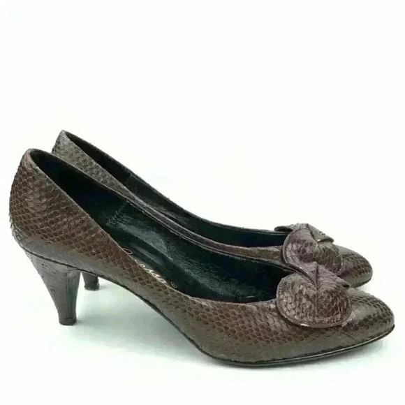 Canessa womens heels size 8 AA brown snakeskin bow vintage 80s - Picture 1 of 15